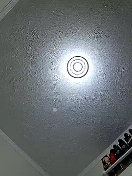 Snapshot of Bottz777 chatting on 11/02/25, 12:24 Bottz777 online show from 11/02/25, 12:24