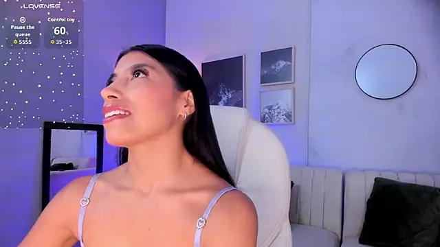 Tiffany Low online show from 01/08/26, 01:24