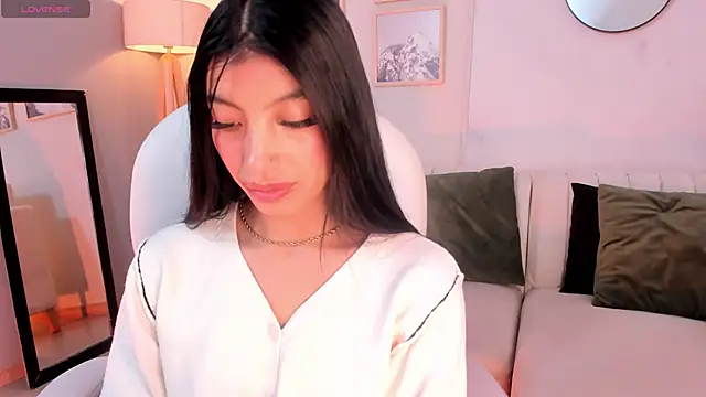 Tiffany Low online show from 02/25/26, 02:59