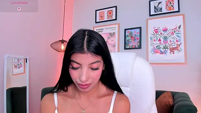 Tiffany Low online show from 07/21/26, 01:24