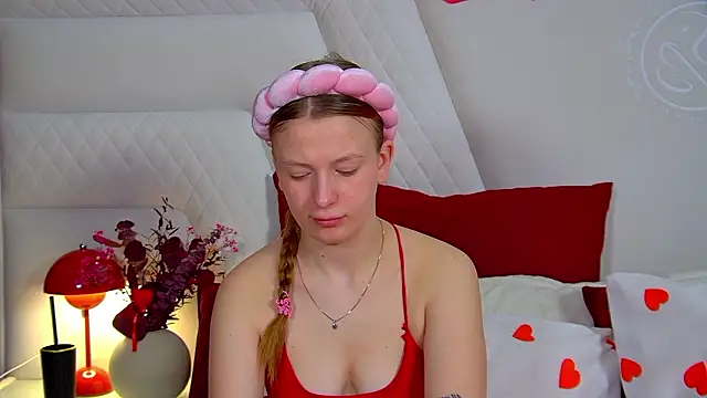 BeatriceBinoche online show from 02/12/26, 06:52