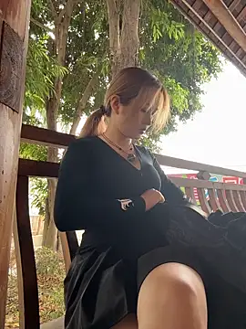 yuki june online show from 03/28/26, 08:47