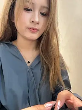 yuki june online show from 04/13/26, 07:36