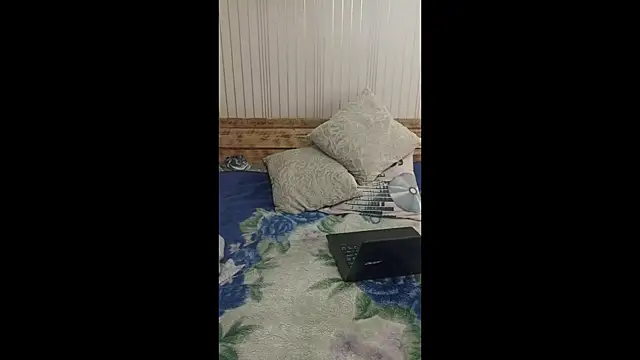 EthelsLover online show from 10/04/25, 10:13