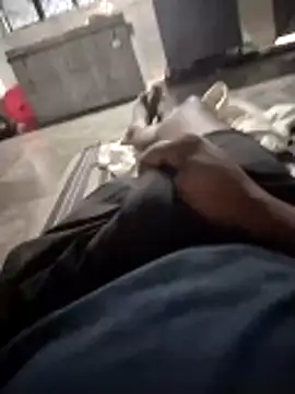 Snapshot of samsharma- chatting on 10/10/25, 04:11 samsharma- online show from 10/10/25, 04:11