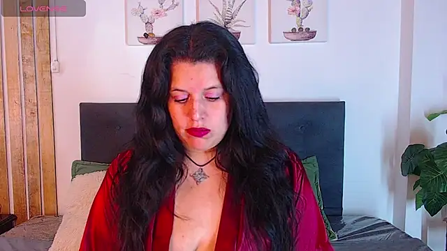 Snapshot of Andrea_secret_ chatting on 10/04/25, 03:43 Andrea secret  online show from 10/04/25, 03:43