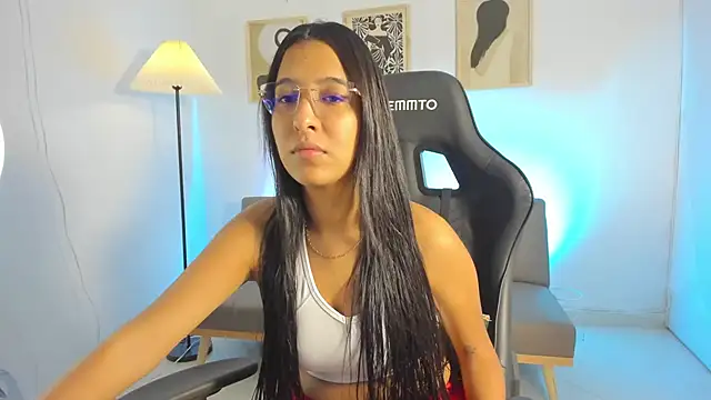 Valerygomez02 online show from 11/12/25, 08:19