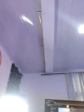 Snapshot of KatheWindslet chatting on 09/17/25, 12:40 KatheWindslet online show from 09/17/25, 12:40