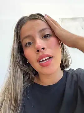 Snapshot of EMILIIA_RICHTER__ chatting on 10/25/25, 07:08 EMILIIA RICHTER online show from 10/25/25, 07:08