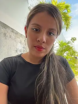 Snapshot of EMILIIA_RICHTER__ chatting on 11/08/25, 06:51 EMILIIA RICHTER online show from 11/08/25, 06:51