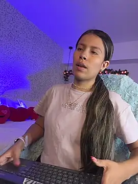 EMILIIA RICHTER   online show from 02/03/26, 07:30