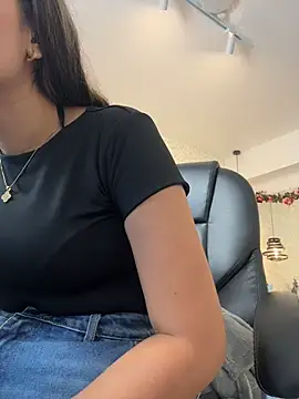 EMILIIA RICHTER   online show from 04/09/26, 08:03