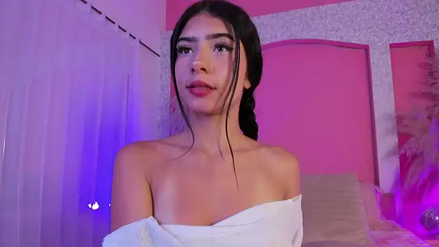 Peytonn Monroe online show from 04/15/26, 07:58