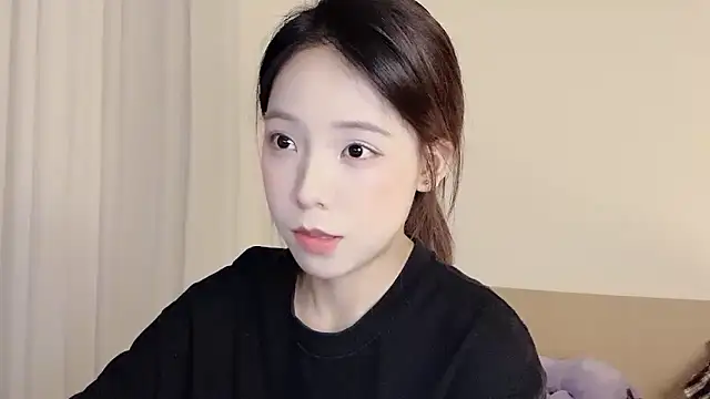 Meng 777 online show from 11/07/25, 10:37