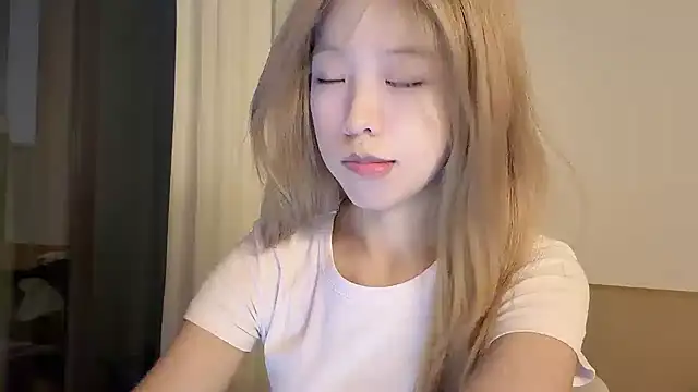 Snapshot of Meng_777 chatting on 05/24/26, 01:38 Meng 777 online show from 05/24/26, 01:38