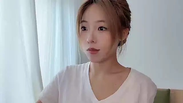 Snapshot of Meng_777 chatting on 06/19/26, 07:56 Meng 777 online show from 06/19/26, 07:56