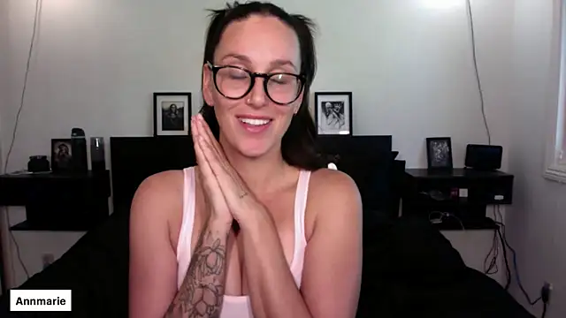 Snapshot of annmarieferrara chatting on 11/07/25, 07:14 annmarieferrara online show from 11/07/25, 07:14