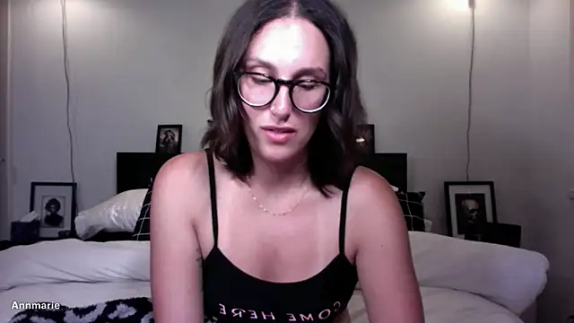 Snapshot of annmarieferrara chatting on 05/07/26, 02:39 annmarieferrara online show from 05/07/26, 02:39