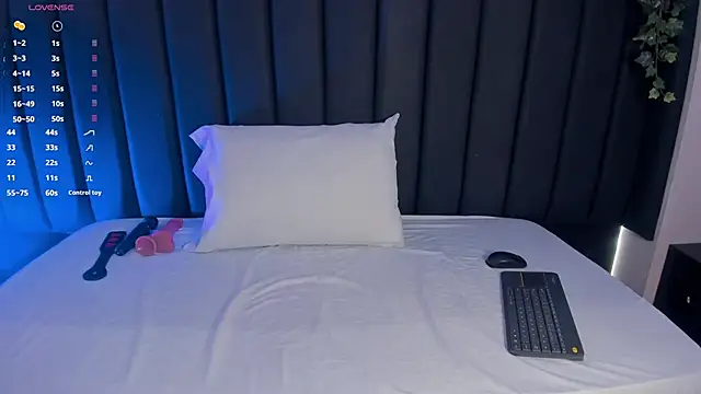 Cristina joy online show from 10/24/25, 12:23