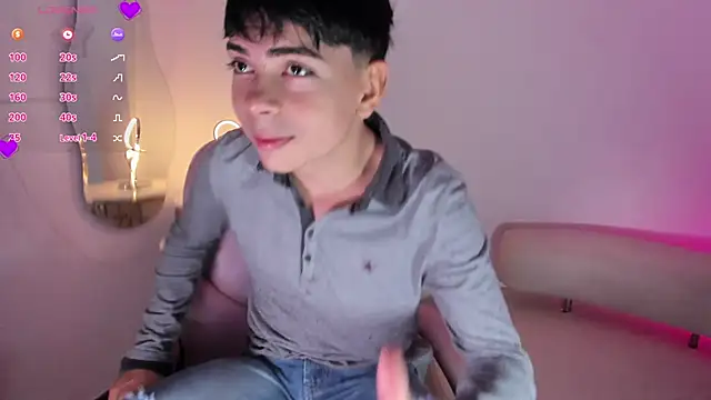 Snapshot of Peter_chase chatting on 09/30/25, 06:24 Peter chase online show from 09/30/25, 06:24