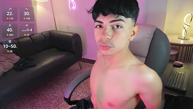 Snapshot of Peter_chase chatting on 11/14/25, 06:28 Peter chase online show from 11/14/25, 06:28