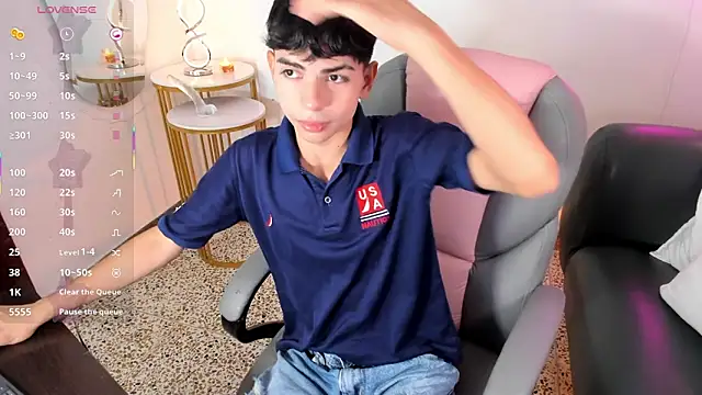 Snapshot of Peter_chase chatting on 01/07/26, 06:32 Peter chase online show from 01/07/26, 06:32