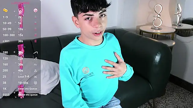 Snapshot of Peter_chase chatting on 02/06/26, 06:55 Peter chase online show from 02/06/26, 06:55