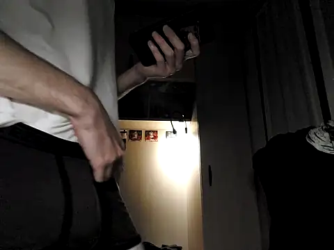 Snapshot of Young_StallioN_ chatting on 10/13/25, 05:24 Young StallioN online show from 10/13/25, 05:24