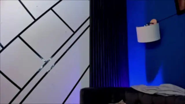 Snapshot of Angel-dragun chatting on 10/21/25, 03:18 Angel-dragun online show from 10/21/25, 03:18