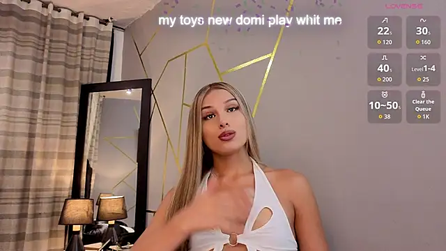 Snapshot of Angel-dragun chatting on 12/16/25, 03:33 Angel-dragun online show from 12/16/25, 03:33