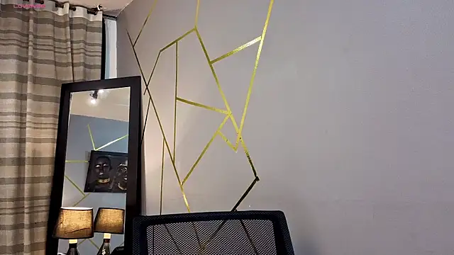 Snapshot of Angel-dragun chatting on 12/18/25, 03:12 Angel-dragun online show from 12/18/25, 03:12