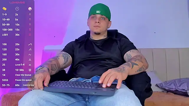 denis munera online show from 09/24/25, 10:29