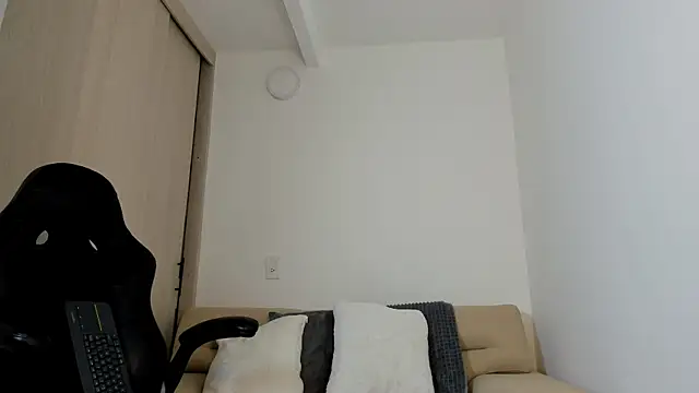 Biscuit oliva online show from 10/30/25, 01:34