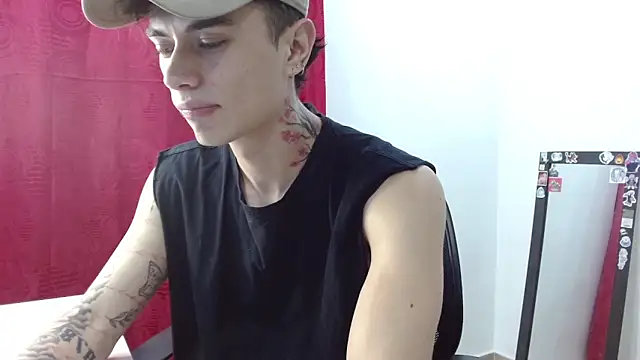 Snapshot of jaico_santos chatting on 05/13/26, 11:44 jaico santos online show from 05/13/26, 11:44