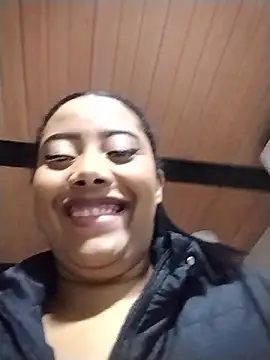 Snapshot of Ebony-Goddess19 chatting on 01/09/26, 01:36 Ebony-Goddess19 online show from 01/09/26, 01:36