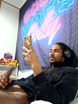 Mikaaa97 online show from 01/17/26, 05:05