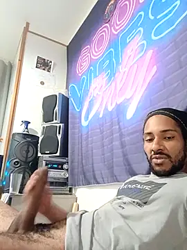 Mikaaa97 online show from 04/05/26, 12:41