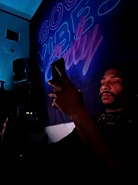 Mikaaa97 online show from 04/14/26, 12:05