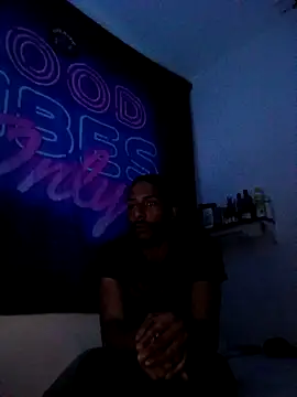 Mikaaa97 online show from 04/18/26, 12:36