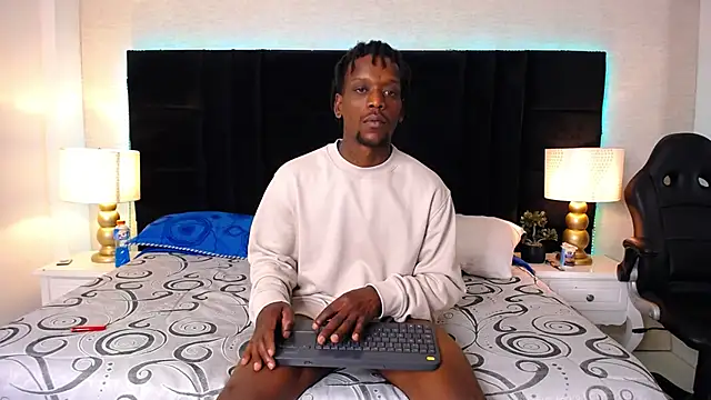 SkylerBigxxx online show from 05/07/26, 04:40