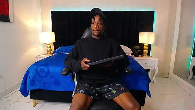 SkylerBigxxx online show from 05/14/26, 04:08
