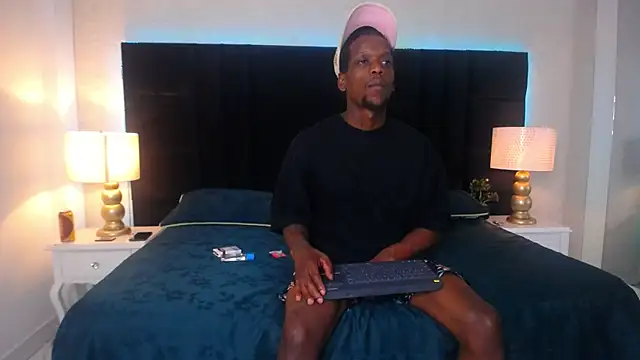 SkylerBigxxx online show from 06/28/26, 03:56