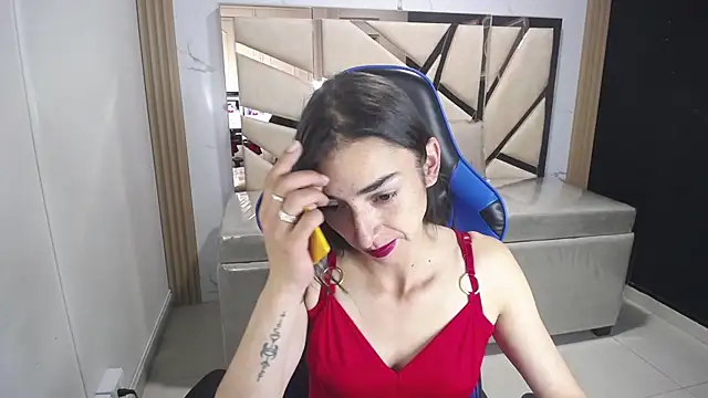 Snapshot of Maily_a_ chatting on 11/06/25, 03:07 Maily a online show from 11/06/25, 03:07