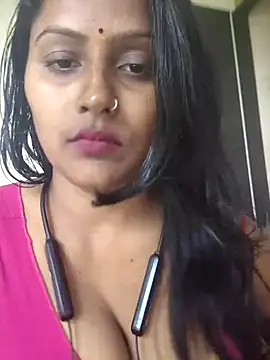 Jasmine Januja online show from 01/06/26, 08:51