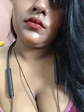 Jasmine Januja online show from 07/06/26, 01:57