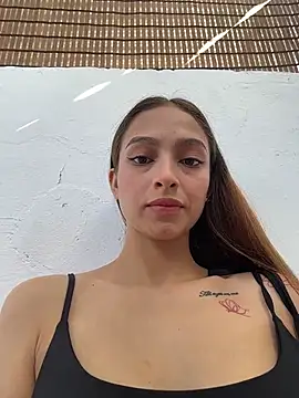 Snapshot of KaMila_M00N chatting on 06/22/26, 02:03 KaMila M00N online show from 06/22/26, 02:03