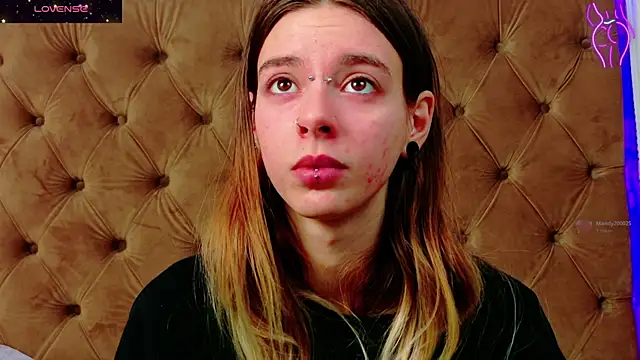 Snapshot of CoraVex chatting on 12/02/25, 05:13 CoraVex online show from 12/02/25, 05:13