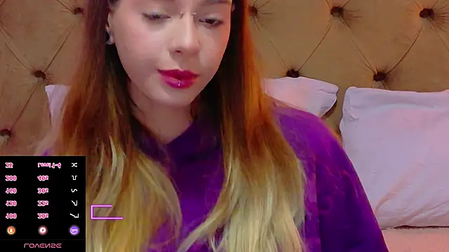 CoraVex online show from 03/31/26, 03:41