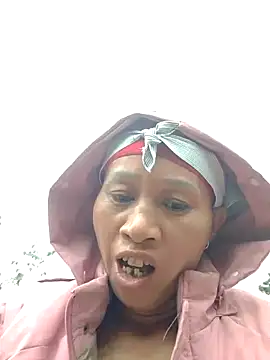 Snapshot of donna-bae chatting on 11/03/25, 09:32 donna-bae online show from 11/03/25, 09:32