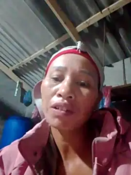 Snapshot of donna-bae chatting on 11/18/25, 11:36 donna-bae online show from 11/18/25, 11:36